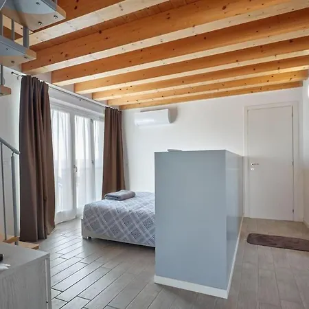 Leone Apartament
